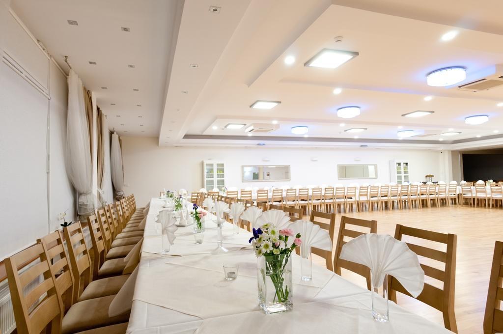 Hotel Cieplice Medi & Spa Jelenia Gora Ngoại thất bức ảnh