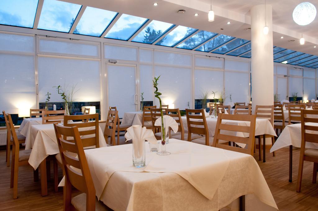 Hotel Cieplice Medi & Spa Jelenia Gora Ngoại thất bức ảnh